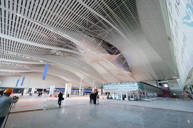 현재 한국인들 오열중인 인천공항 상황.JPG | 인스티즈