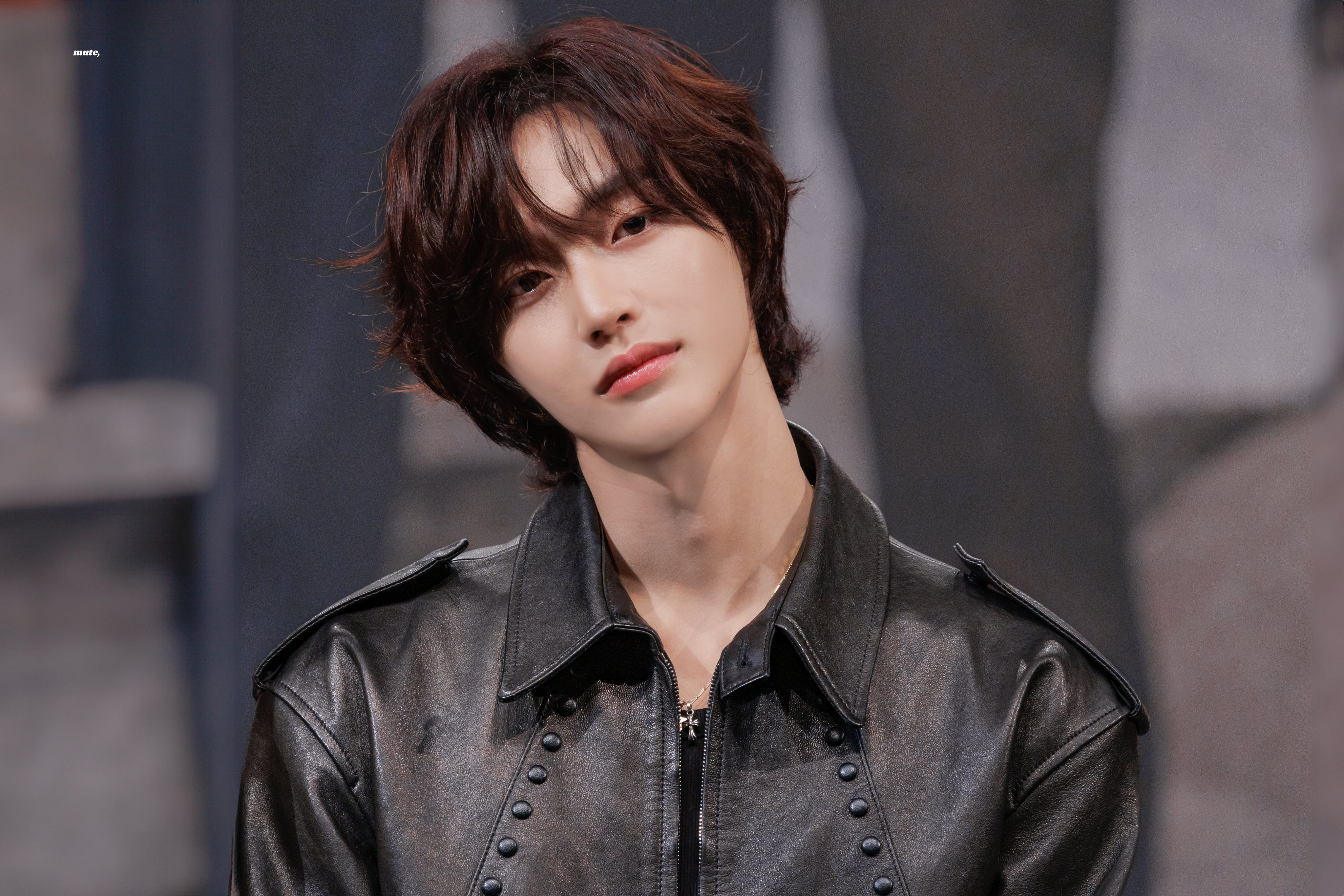 [잡담] 원빈이는 진짜 머리색에 따라 분위기 확달라지네 | 인스티즈