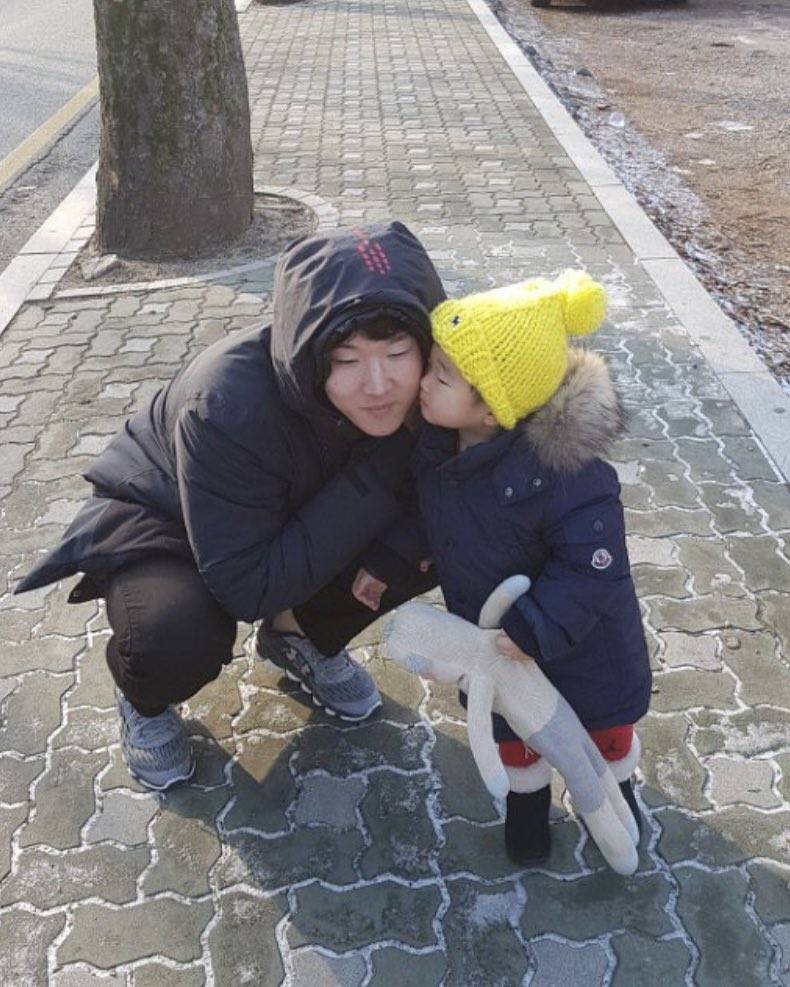[잡담] 최항선수랑 최정선수 아들이랑 닮았다... | 인스티즈