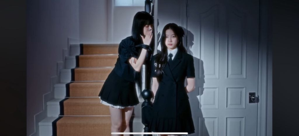 [정보/소식] 비슷하다고 말 나오는 레드벨벳- 르세라핌 컨포 및 영상들 | 인스티즈