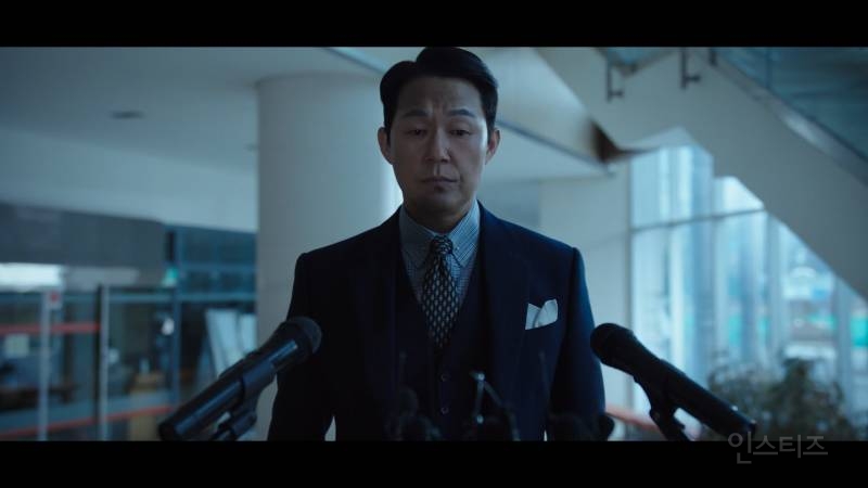 서로 협박, 공갈, 배신 무한반복 중인 스폰검사 이준혁 x 뇌물빌런 박성웅 관계도 근황 ㅋㅋㅋ | 인스티즈