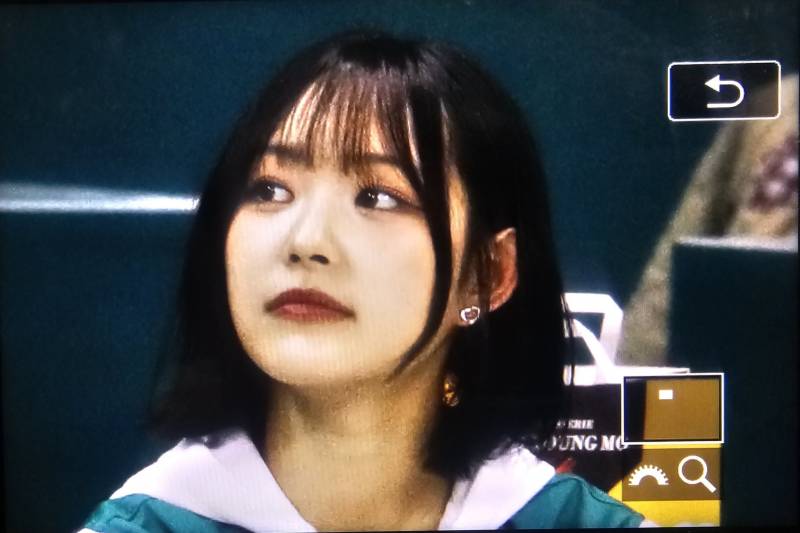 오늘 여자농구 하나은행 시투하러 와서 세명 다 성공한 아이돌.jpg | 인스티즈