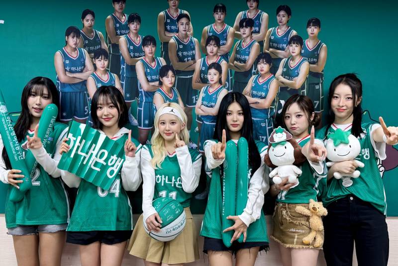 오늘 여자농구 하나은행 시투하러 와서 세명 다 성공한 아이돌.jpg | 인스티즈