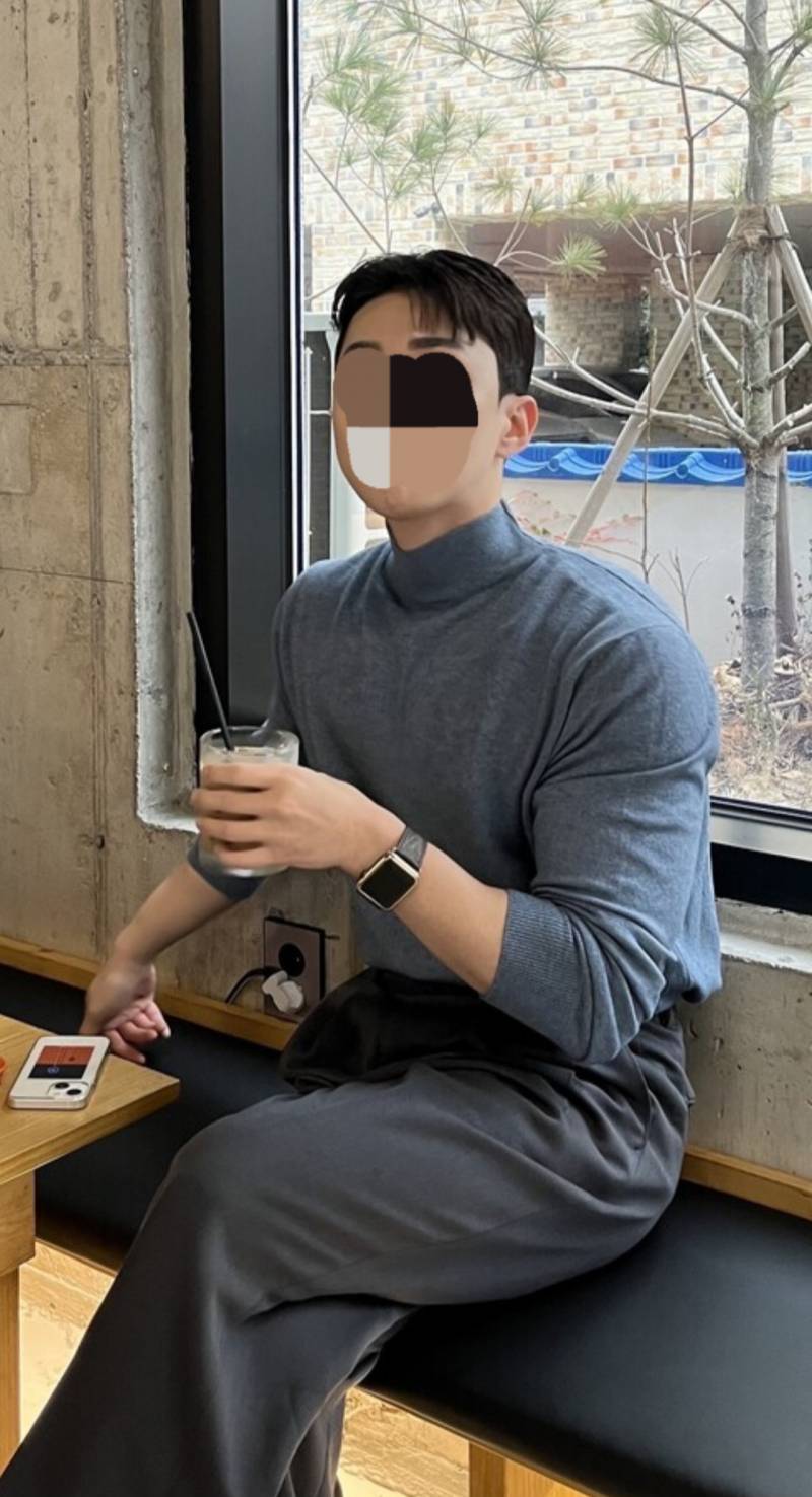 여자들 20대 초반만 넘어가도 두꺼운 몸에 설레어하지? | 인스티즈