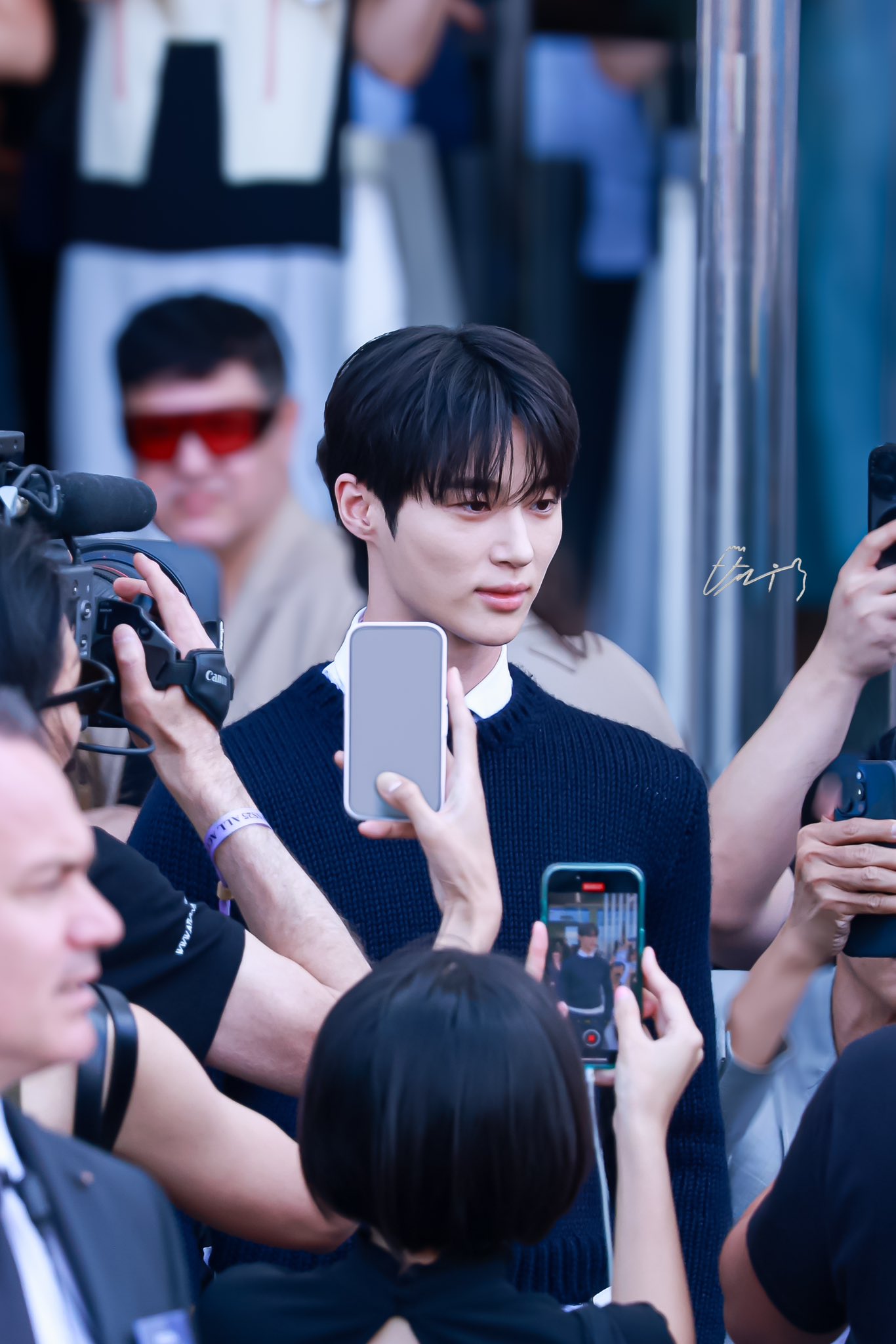 [잡담] 프라다 엠버된 기념으로 내가좋아하는 밀라노 변우석(스압 많음 주의) | 인스티즈