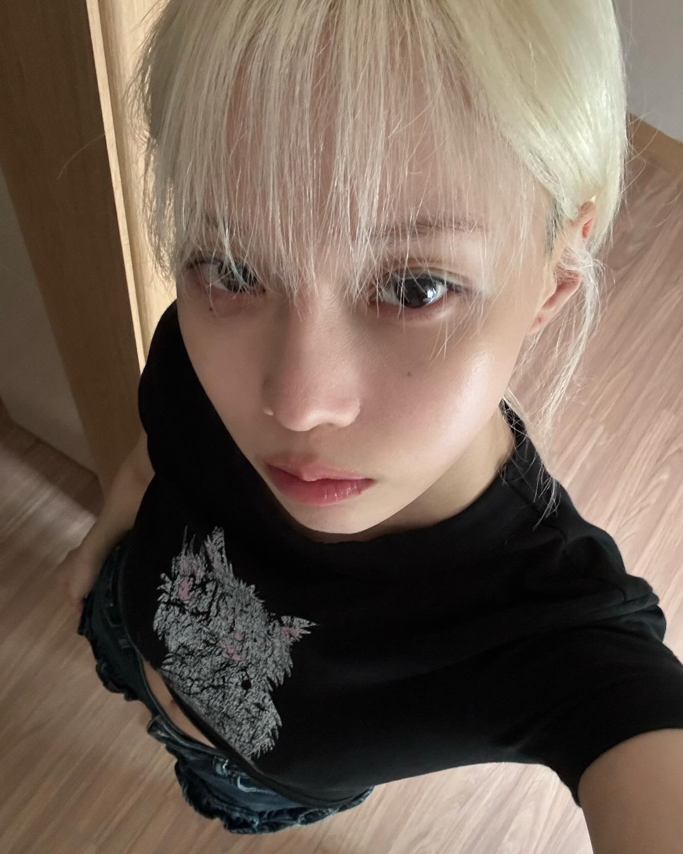 [잡담] 윈터의 부스스 잘생쁨 셀카가 좋다고말해 | 인스티즈