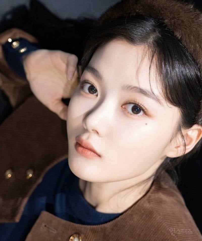 예뻐서 실검 1위 바로 찍었던 김유정 프로필 사진 | 인스티즈