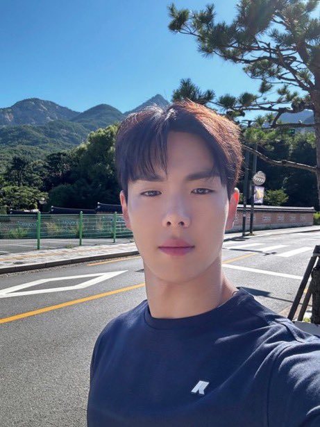 [잡담] 와 이 사진 진짜로 누끼 딴거 같아ㅋㅌㅌㅌㅌㅌㅌㅌㅌㅌㅌㅌㅌㅌㅌㅌㅌㅌㅌ | 인스티즈