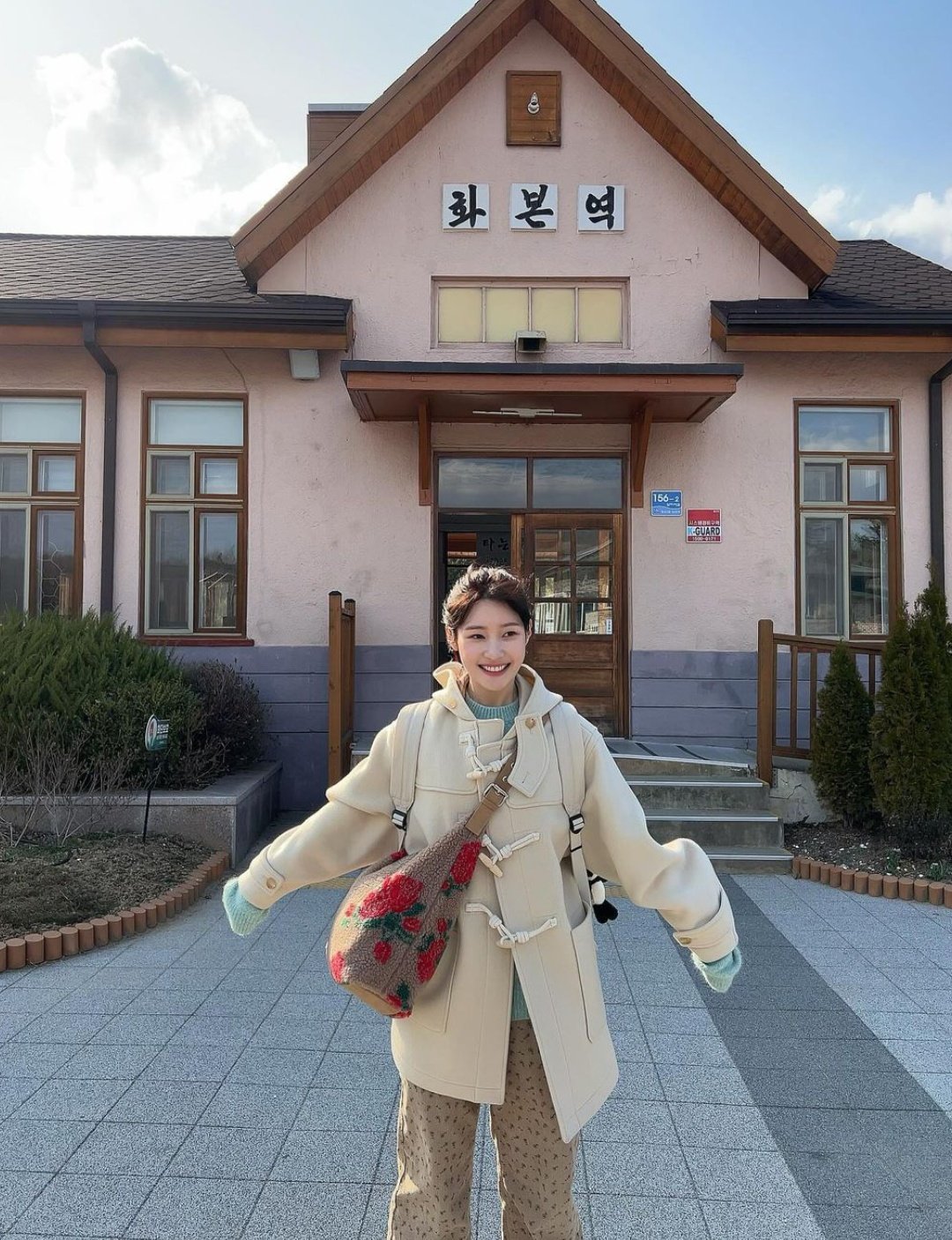 [잡담] 와 정채연 인스타사진 미감 진짜 감탄나옴... | 인스티즈