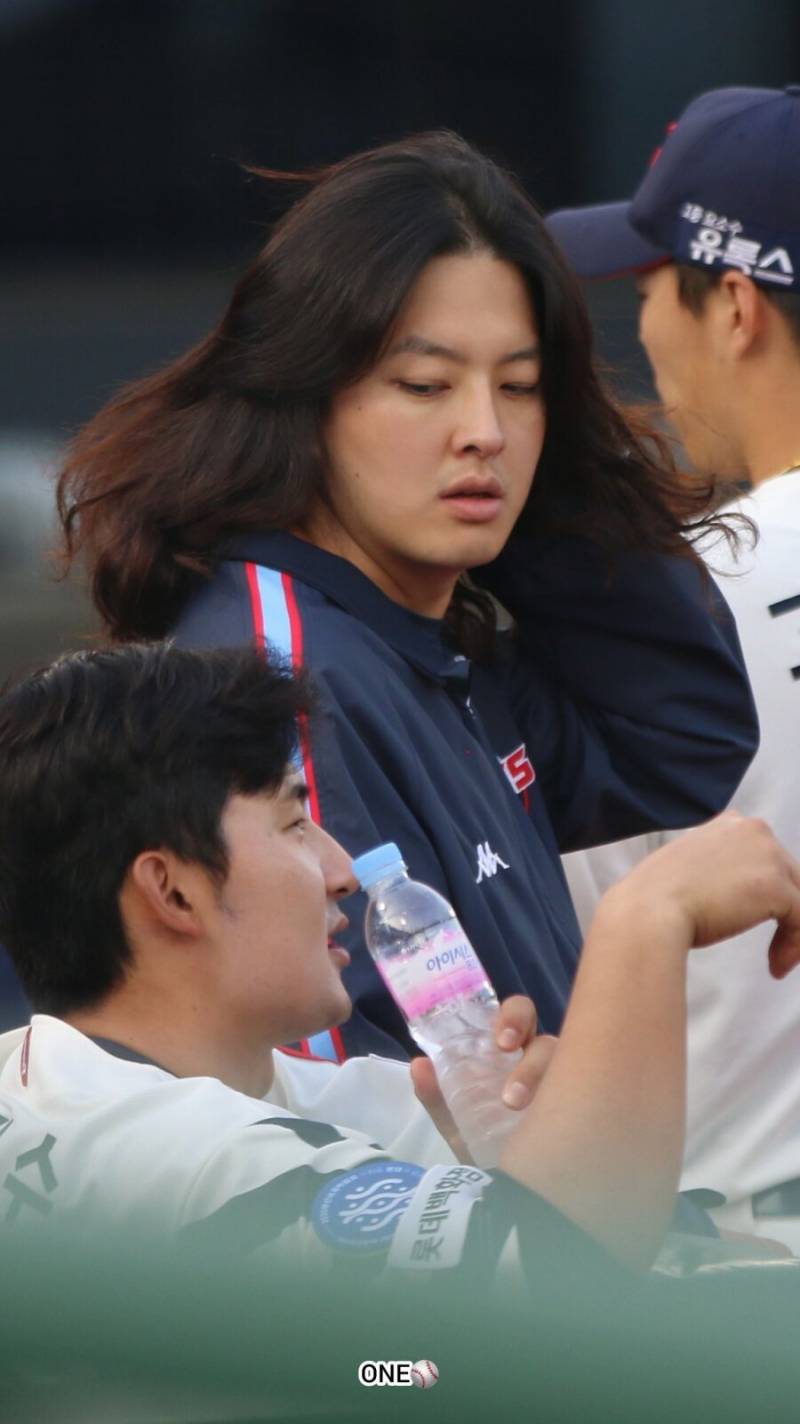 [잡담] 기먼중 이발 기념 역대 헤어스타일 모음집입니다>< | 인스티즈