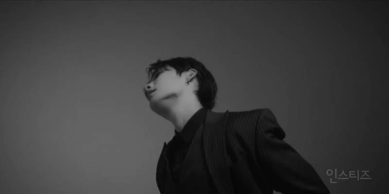 느와르 컨셉 찰떡으로 받아먹었단 반응 많은 남돌.jpg | 인스티즈