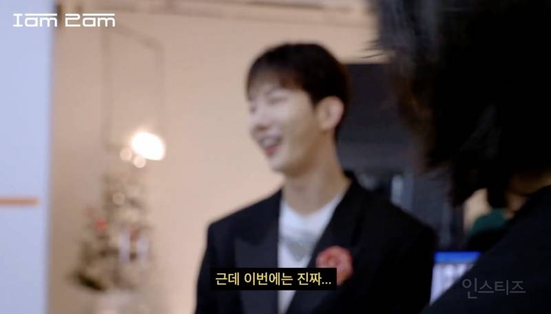 데뷔 16년 만에 외로움을 처음 느꼈다는 가수 .jpg | 인스티즈