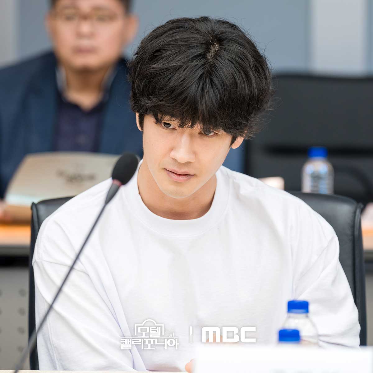 [정보/소식] #모텔캘리포니아 대본리딩 현장 공개✨가슴 설레는 전대미문 모텔 커밍 쑨😍 | 인스티즈