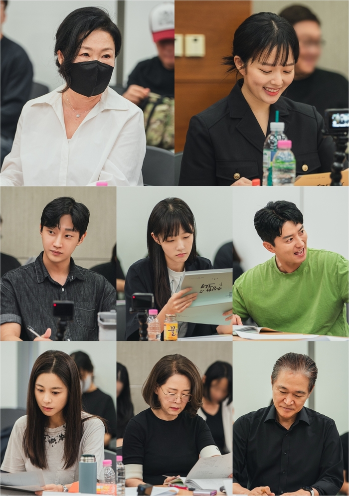 [잡담] 요즘 관심 있는 작품들 오늘 대본리딩 사진 뜸 | 인스티즈