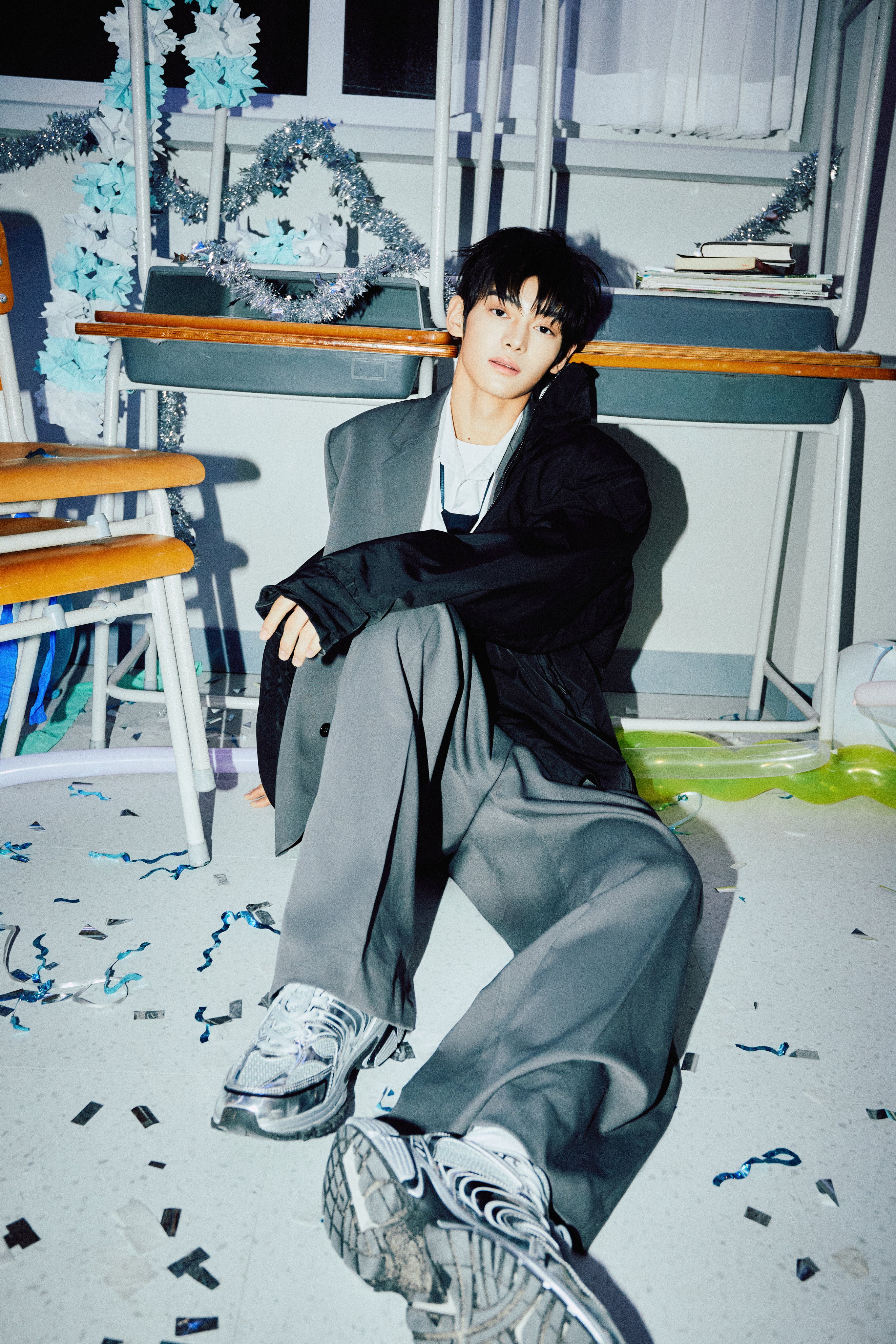 [정보/소식] 투어스 : 1st Single 'Last Bell'Official Photo 1 | 인스티즈