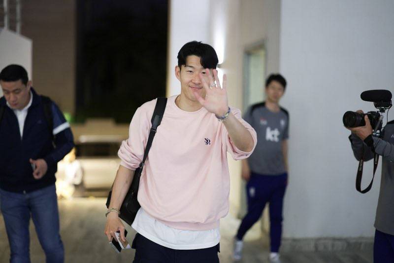 [잡담] 흥민이 쿠웨이트 도착🛬 | 인스티즈