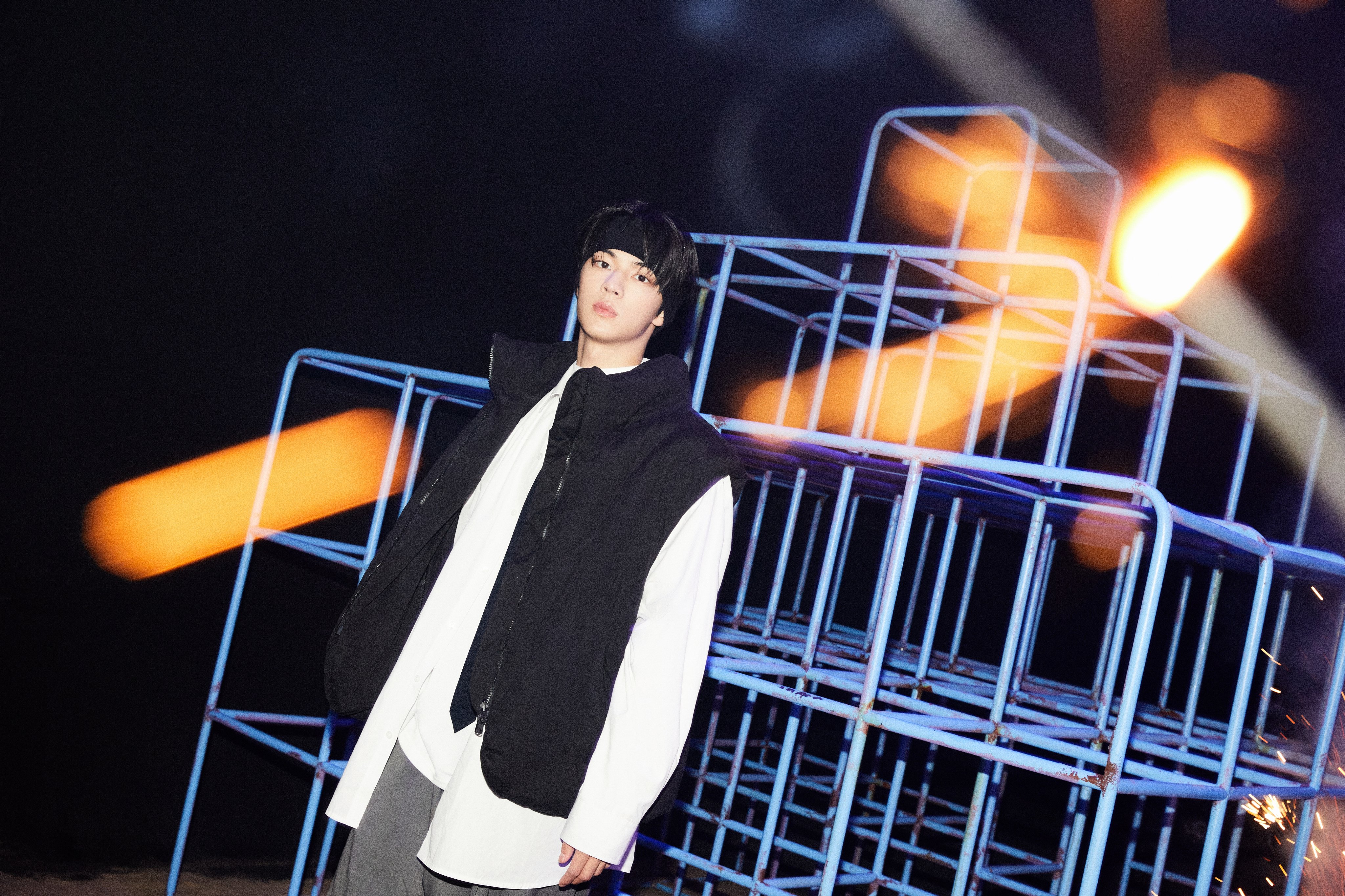 [정보/소식] 투어스 : 1st Single 'Last Bell'Official Photo 1 | 인스티즈