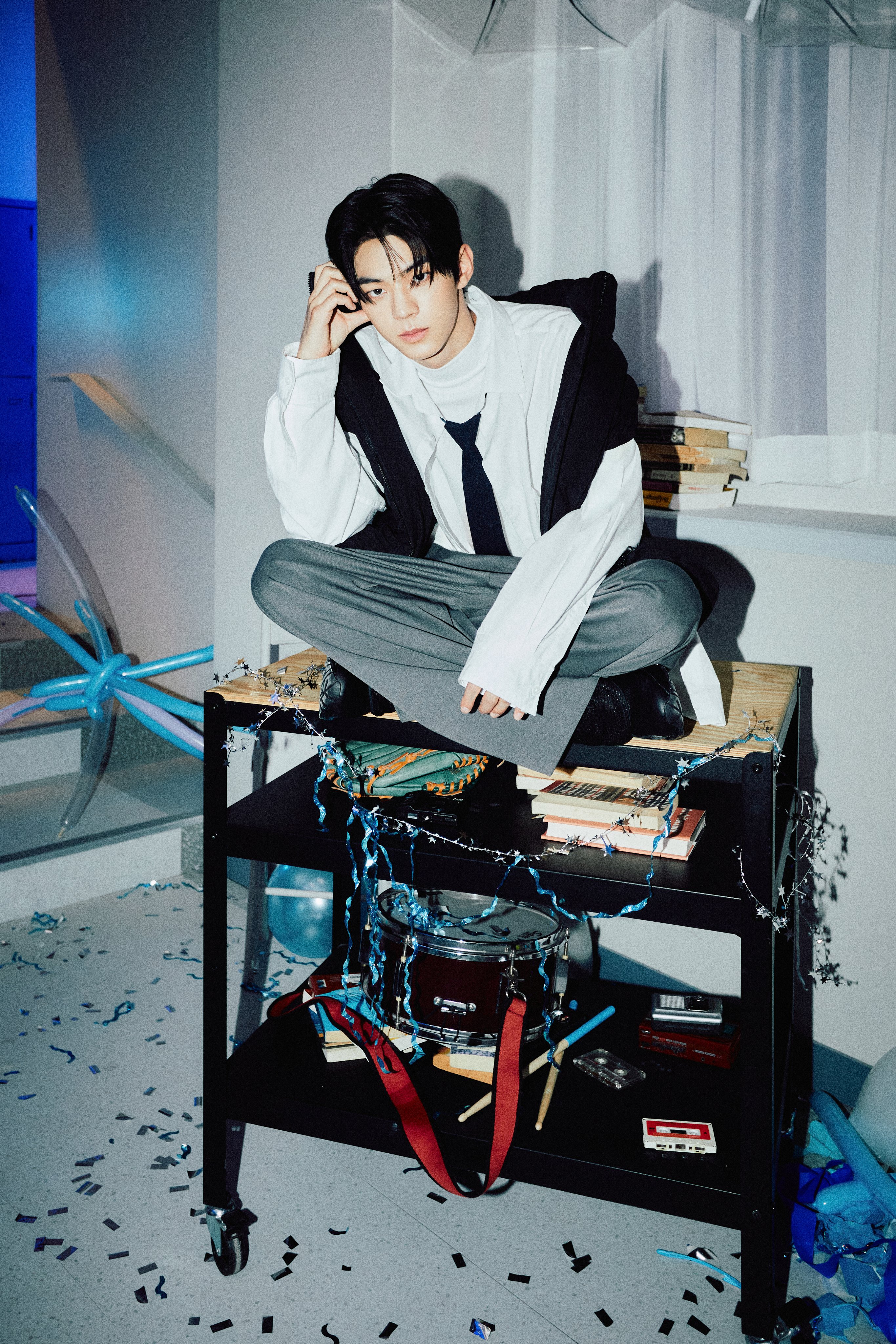 [정보/소식] 투어스 : 1st Single 'Last Bell'Official Photo 1 | 인스티즈
