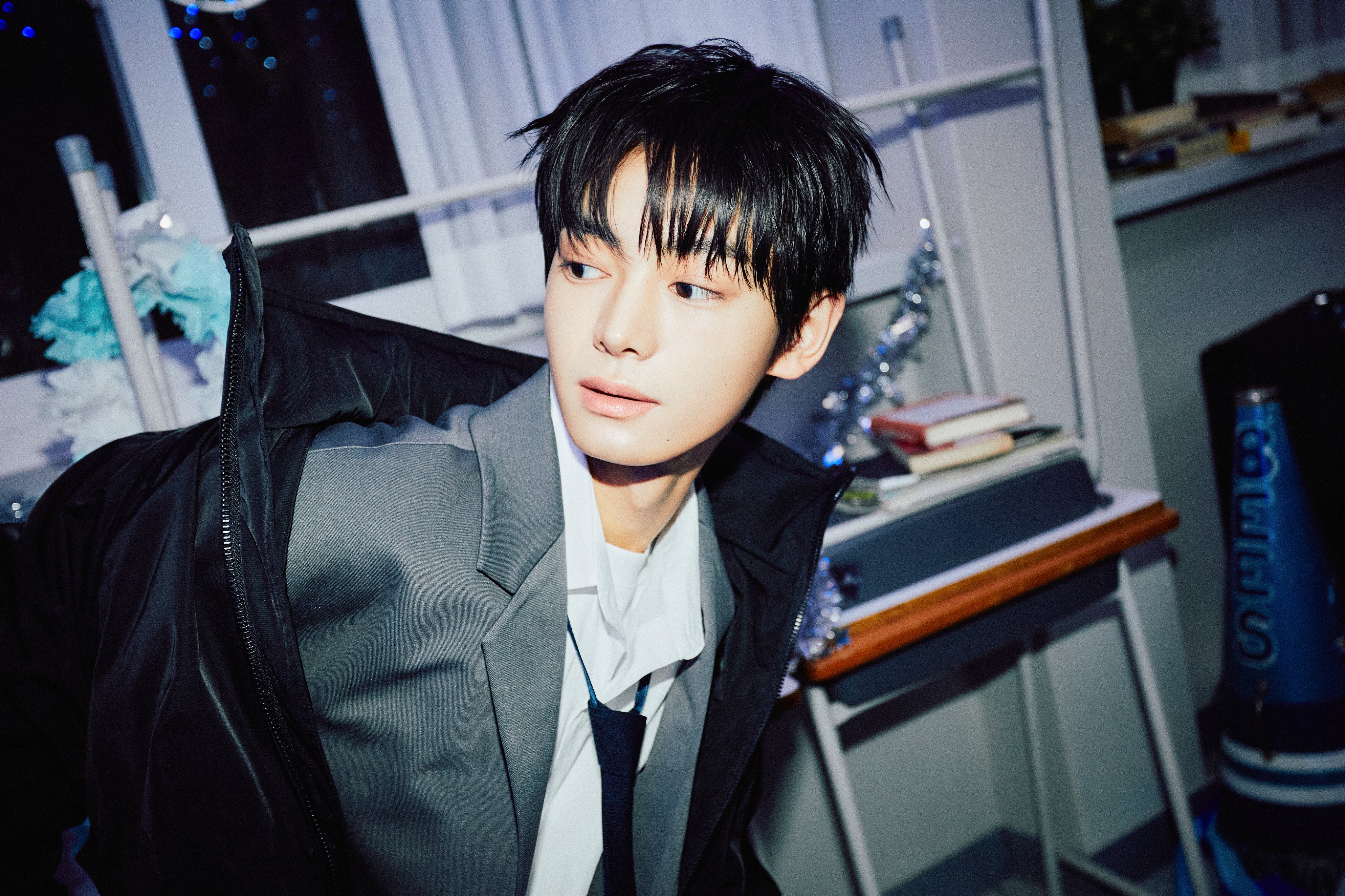 [정보/소식] 투어스 : 1st Single 'Last Bell'Official Photo 1 | 인스티즈