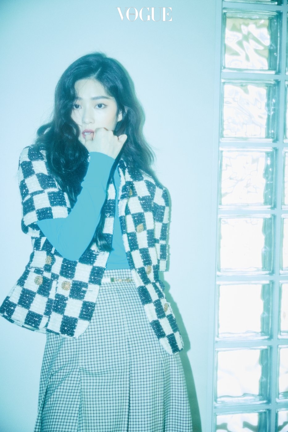 [잡담] 김민주 이런 화보 보면 홍콩..? 느와르 잘어울릴 거 같음 | 인스티즈