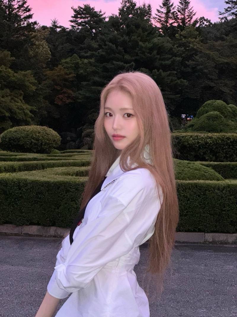 아이돌 막내가 되고 싶었던 로망을 이뤄서 너무 행복한 08년생 여돌 | 인스티즈