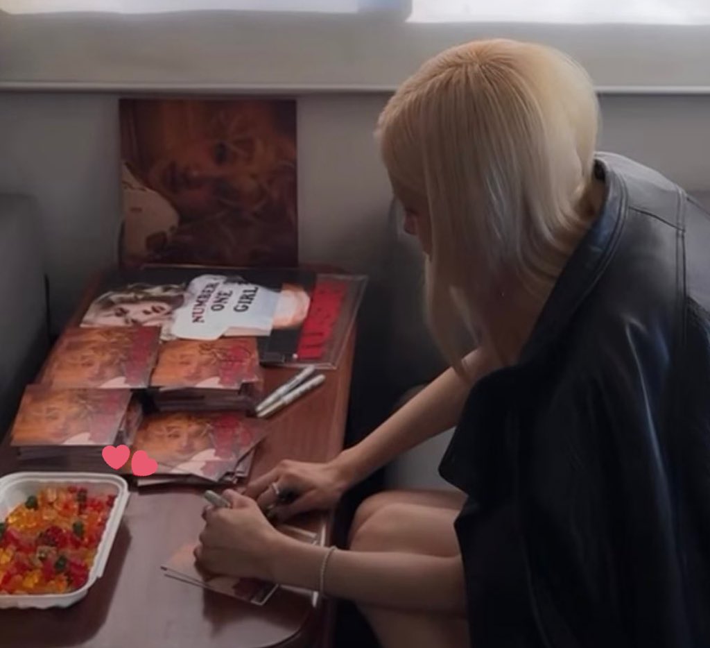 [잡담] 로제 하리보 엄청 좋아하네ㅋㅋㅋㅋㅋㅋ | 인스티즈