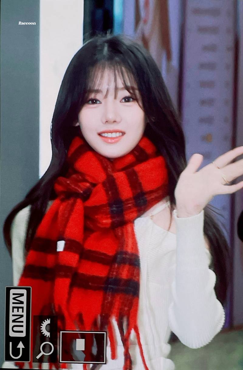 이번에 리즈찍은 것 같은 베이비몬스터 로라.jpg | 인스티즈
