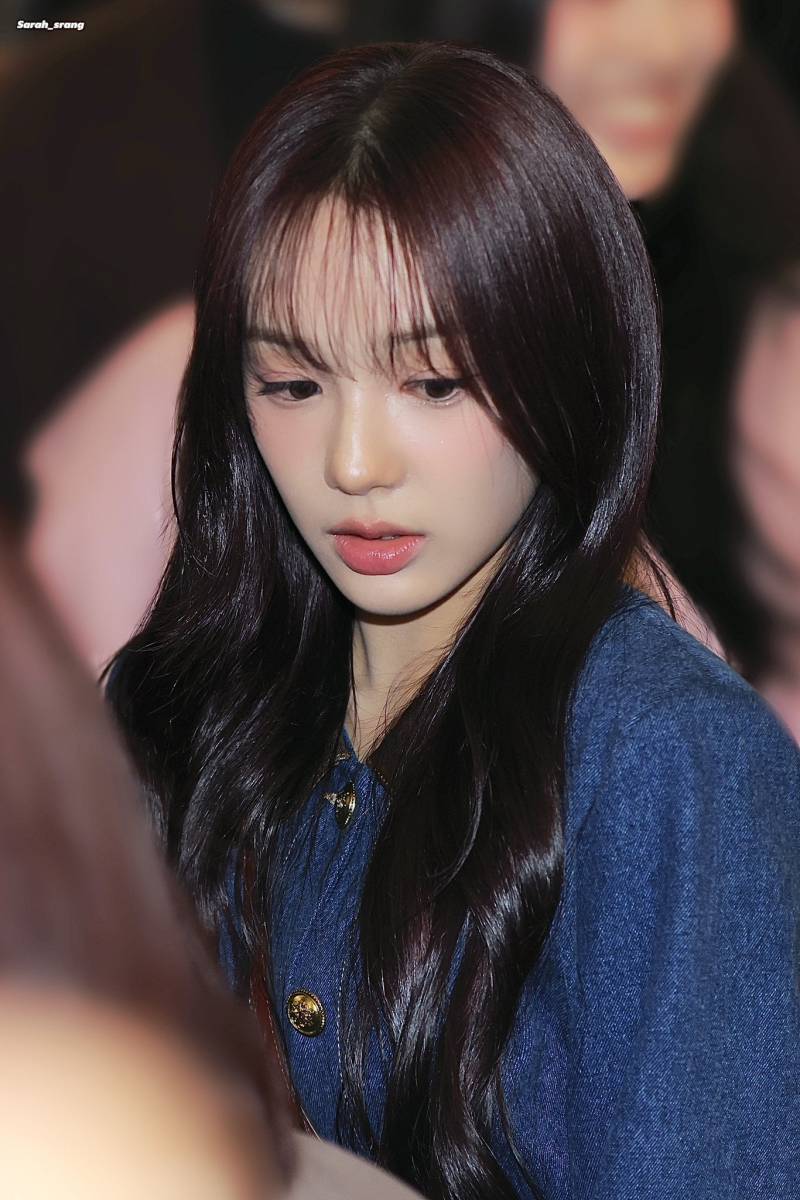 MAMA에서 데뷔 예정 이즈나 오늘 새벽 출국 사진 비주얼 | 인스티즈