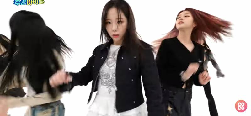스타패션) [잡담] 저 안에 흰 티 어디껄까.. | 인스티즈