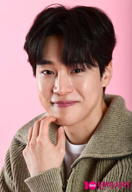 [정보/소식] [단독] '1500:1 경쟁률' 강유석, 문가영 만난다…이종석 3년 만에 차기작 '서초동' 캐스팅 | 인스티즈