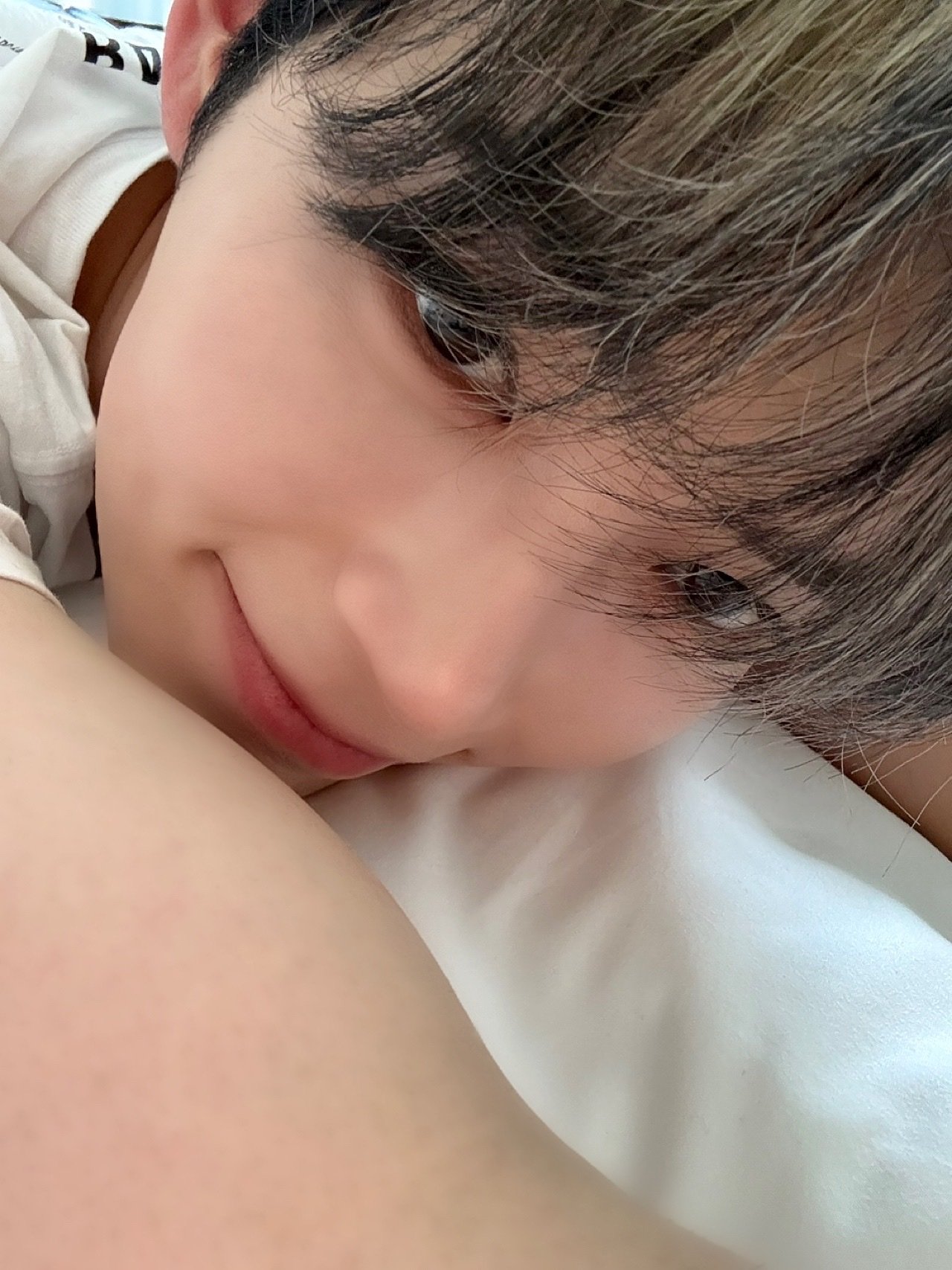 [잡담] 성한빈이 셀카주는 애교가 진짜 미쳤다 ㅋㅋㅋㅋㅋ | 인스티즈