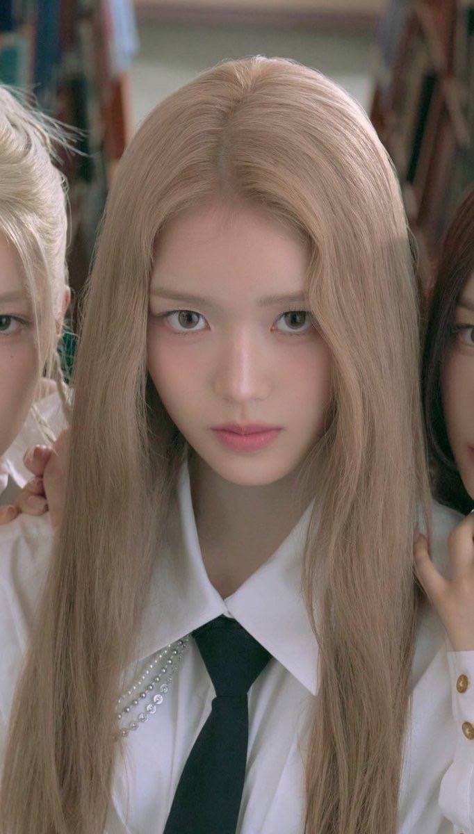 엄마 유전자 몰빵으로 유명했던 이즈나 멤버 | 인스티즈