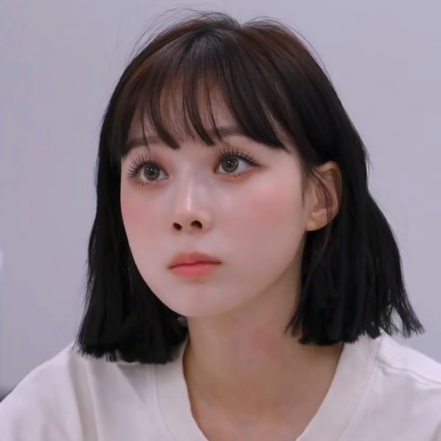 [잡담] 윈터 얼굴만 보면 관념적 158인데 | 인스티즈