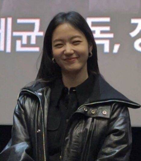 [잡담] 이런 스타일 남자한테 인기없단거 공감해? | 인스티즈