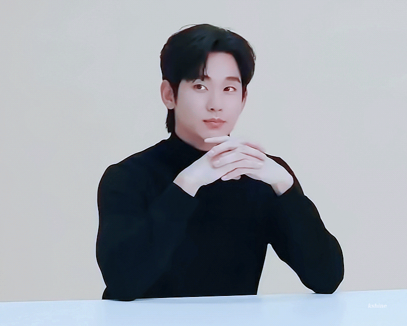 [잡담] 김수현 펄럭대는거 왤케웃겨ㅋㅋㅋ | 인스티즈