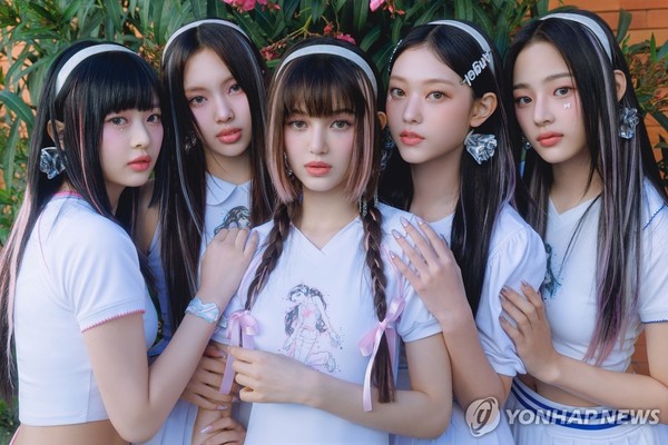 [정보/소식] 뉴진스, '日 레코드 대상'서 2년 연속 수상… 대상 후보 | 인스티즈