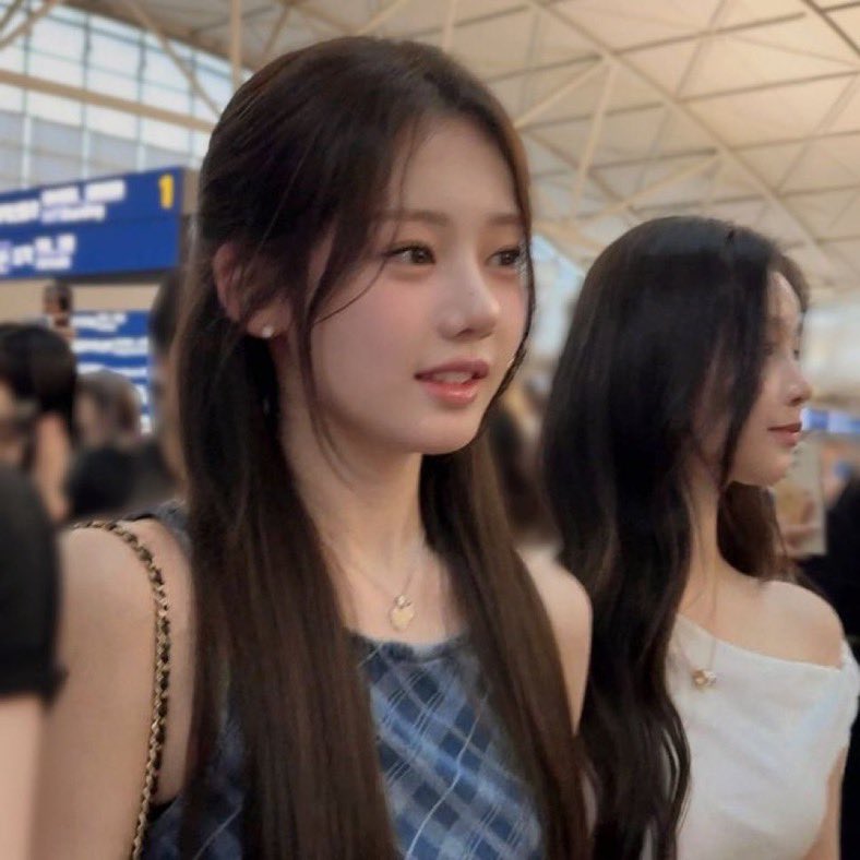 [잡담] 혜인 로라 껴안았다니ㅜㅠㅠㅠㅠ | 인스티즈