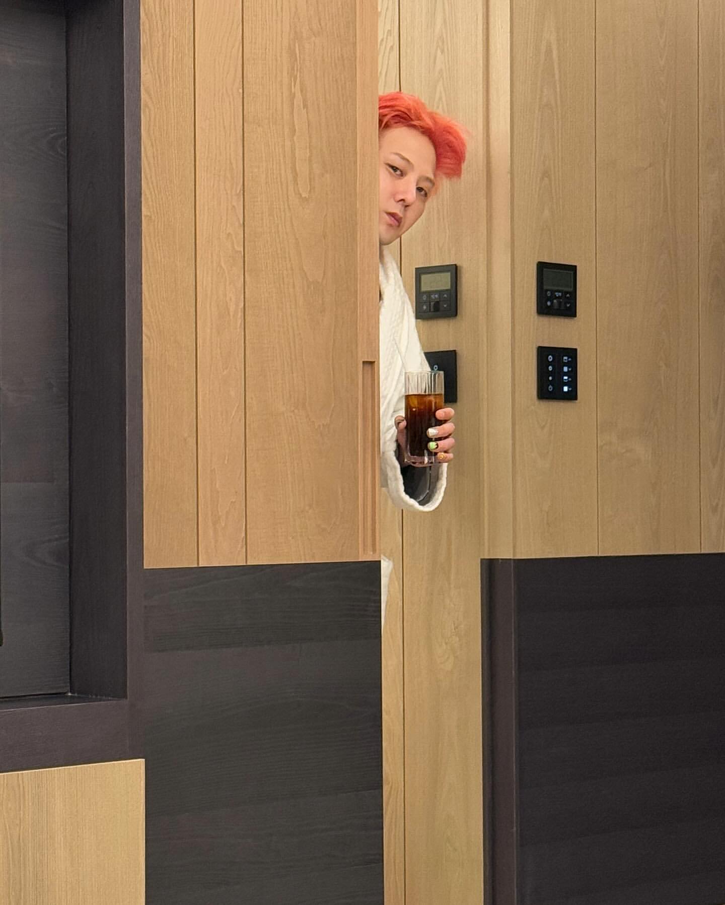 [잡담] 지디 오늘 뜬거 얼굴폼이 미쳤어,,, | 인스티즈