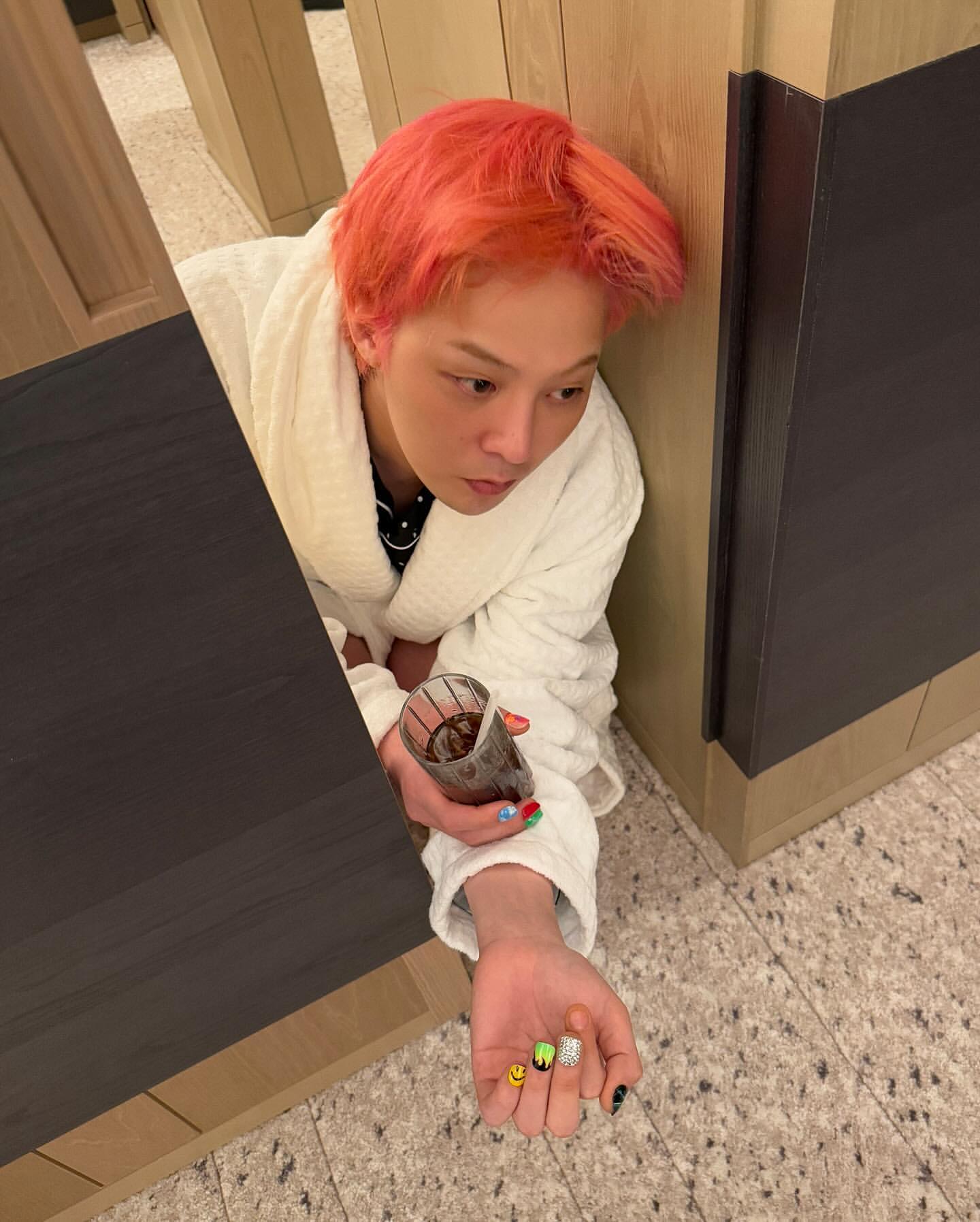 [잡담] 지디 오늘 뜬거 얼굴폼이 미쳤어,,, | 인스티즈