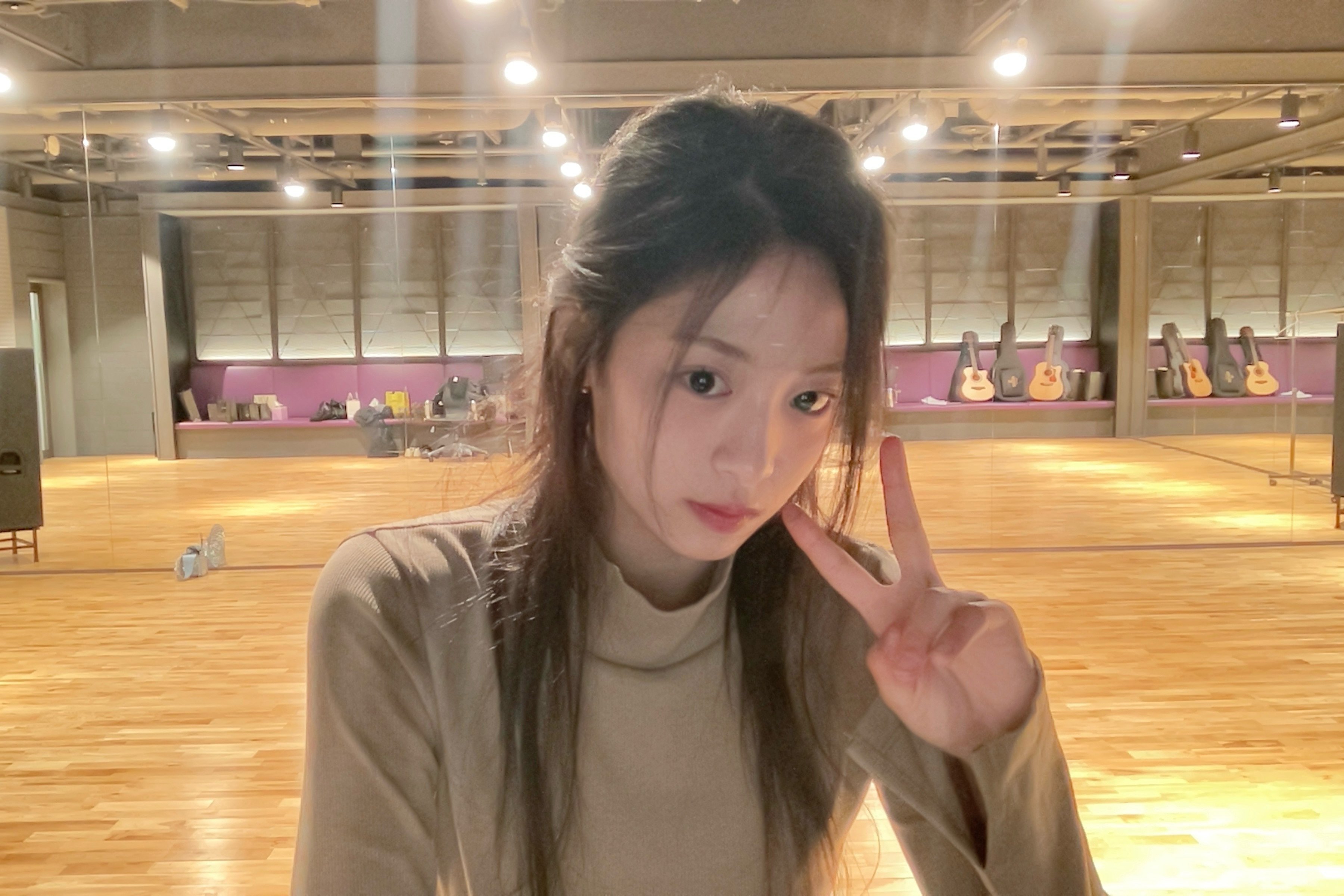 [잡담] 베몬 아현이 민낯 진짜 애기다 | 인스티즈