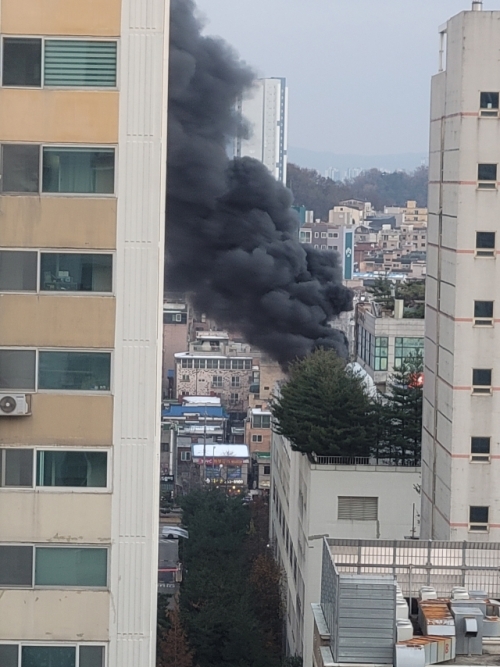 [정보/소식] [속보] 수원 장안구 대형 찜질방 옥상 화재 발생…다수 인명피해 예상 | 인스티즈