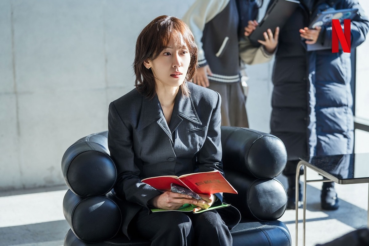 [잡담] 귀한 정주행 해주신 내빈 여러분께 감사의 마음을 담아 '설렘 가득 비하인드 스틸'을 준비했습니다. <트렁크> | 인스티즈