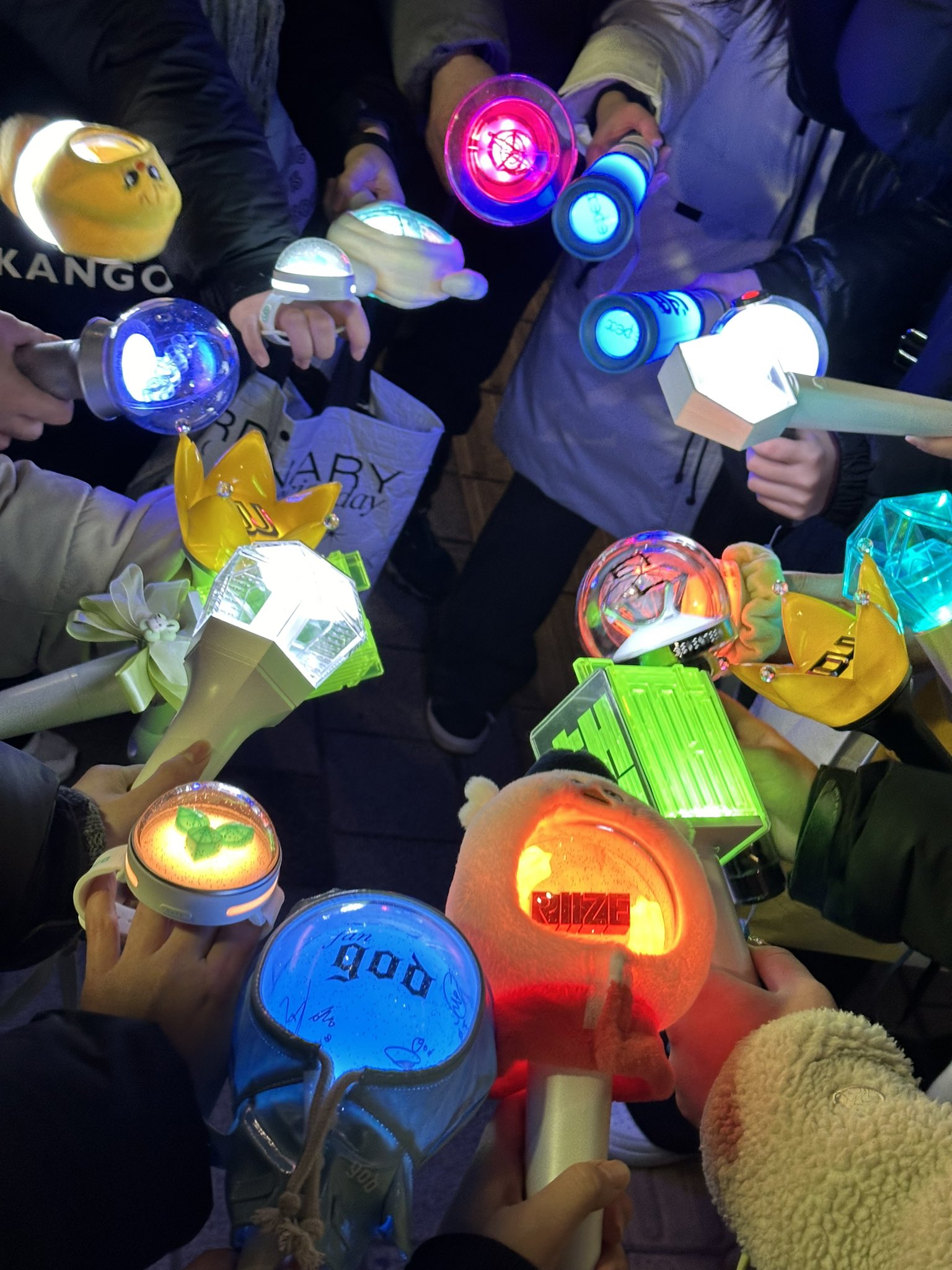 [잡담] 1세대 2세대 3세대 4세대 응원봉 연대ㅠㅠ | 인스티즈