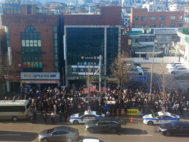 🚨현재 팬미팅 중인 도봉구 주민들🚨 | 인스티즈