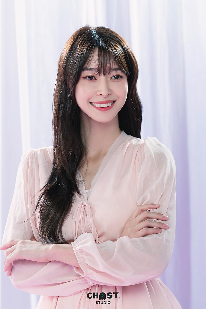 [잡담] 이 시국에 미안하지만 익들아 다이어리에 쓸 커버 사진 좀 골라줘 | 인스티즈