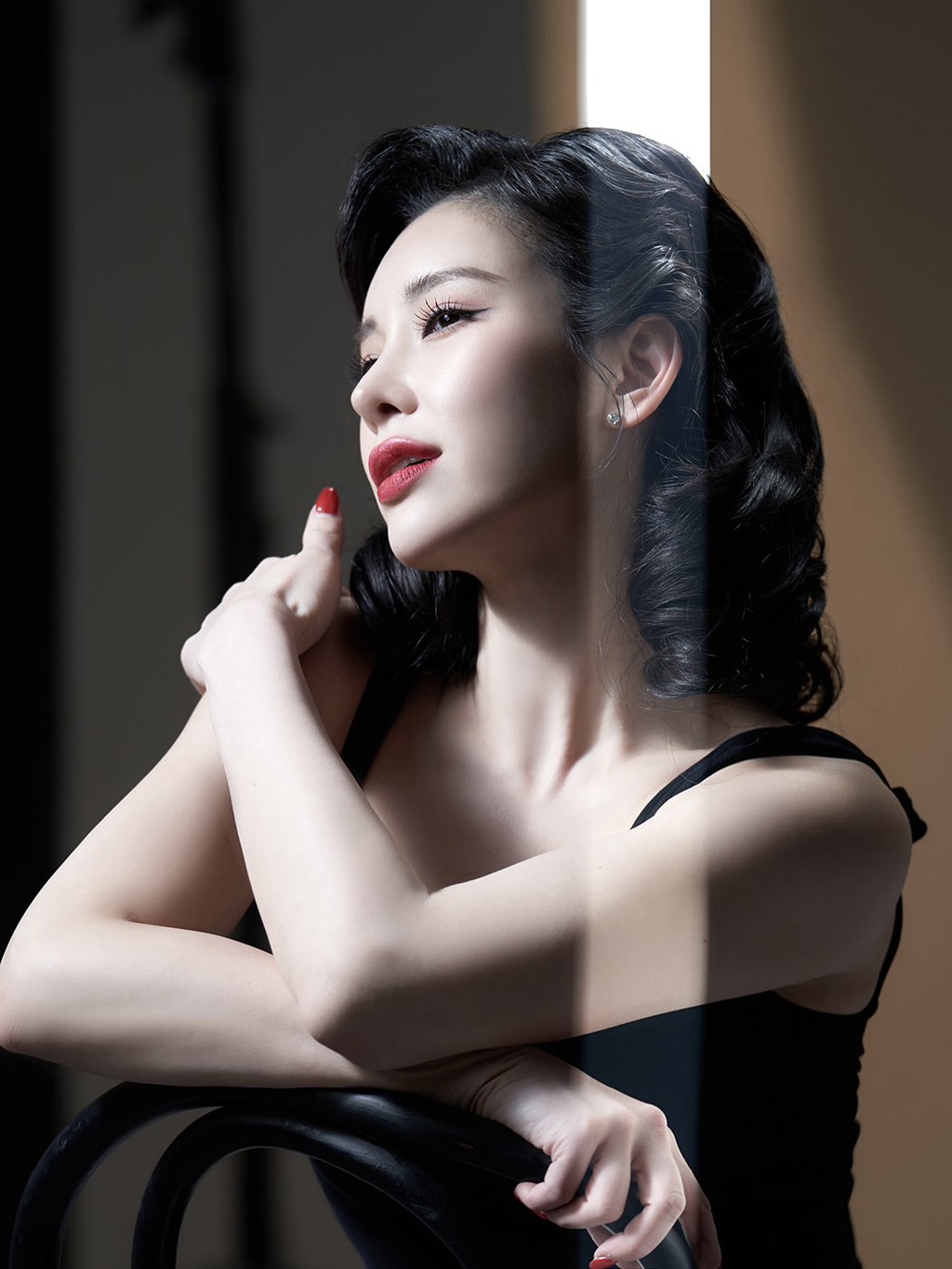 [잡담] ㄹㅇ 동일인물인거 믿겨져?(얼굴권력주의 개아름다움주의) | 인스티즈