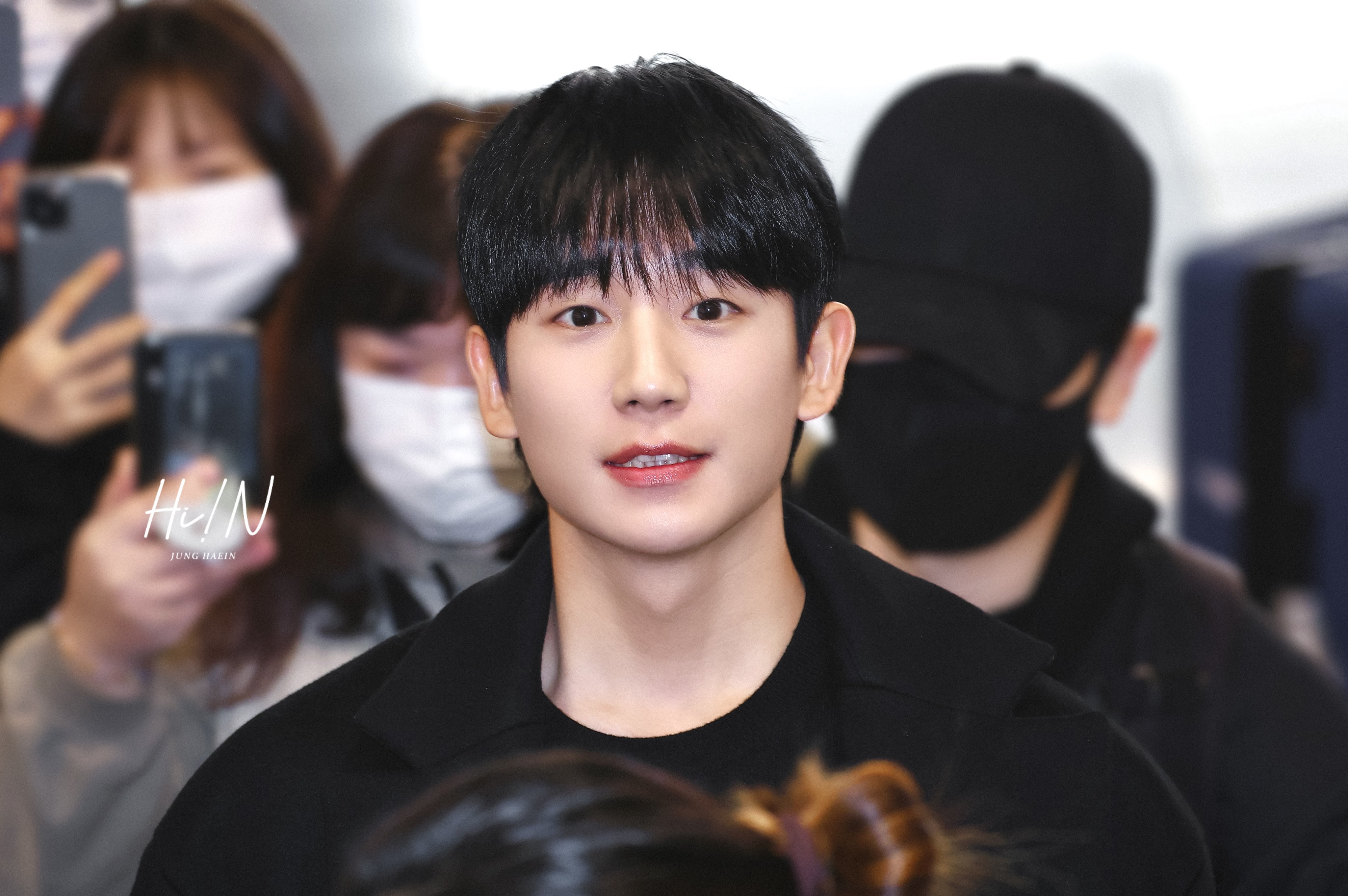 [잡담] 정해인 어제 출국 다시봐도 느좋미 개낌 ㅜ | 인스티즈