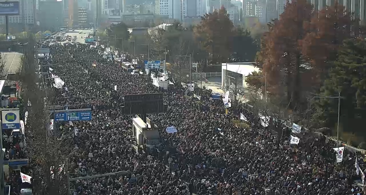[잡담] 국회 앞 사람 미쳤다 ㅋㅋㅋㅋㅋㅋㅋㅋㅋㅋㅋㅋㅋㅋ | 인스티즈