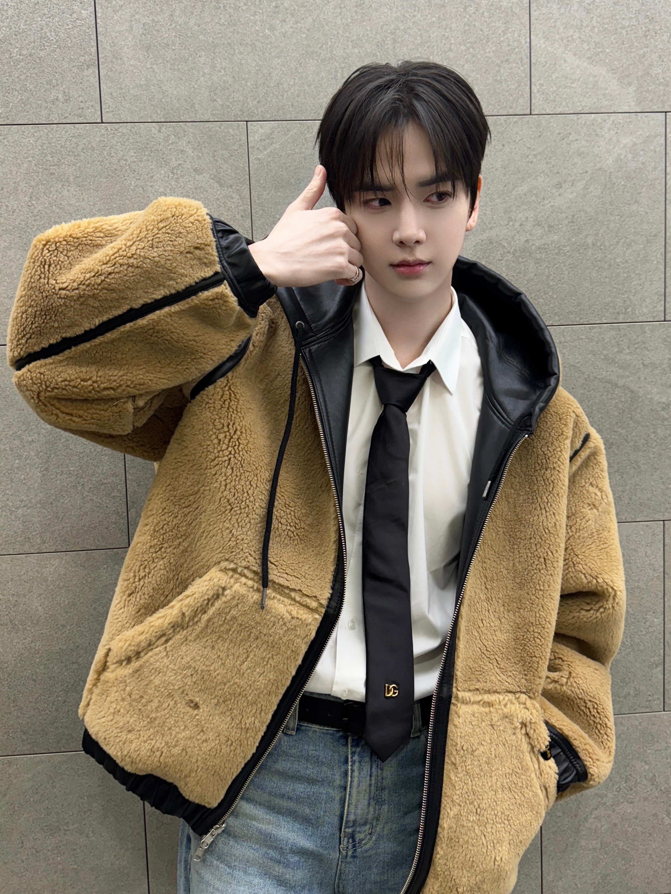 [잡담] 더보이즈 영훈 진짜 잘생겼다,,, | 인스티즈