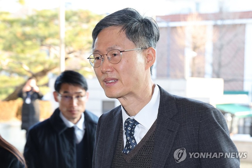 [정보/소식] [속보] 문형배 "주심 무작위 배당…재판 방향에 영향 못미쳐" | 인스티즈